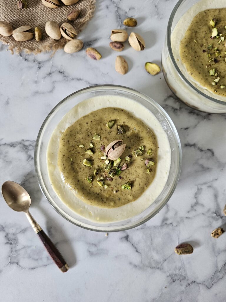 Mini pistacjowe serniczki