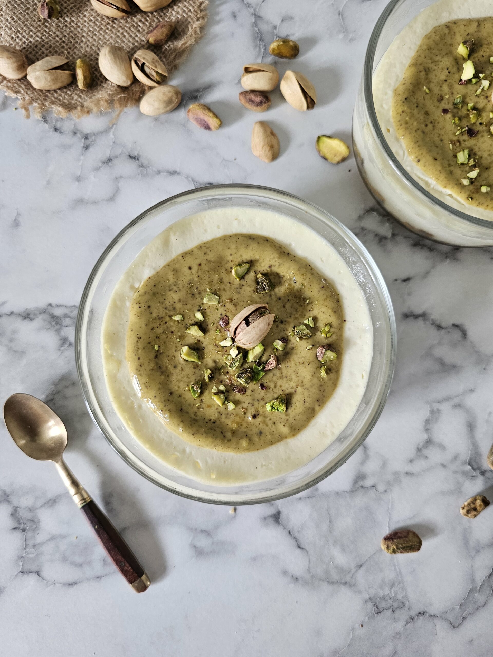 Mini pistacjowe serniczki